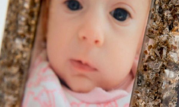 Απίστευτο: Κορνίζες από …πλακούντα! (φωτογραφίες)