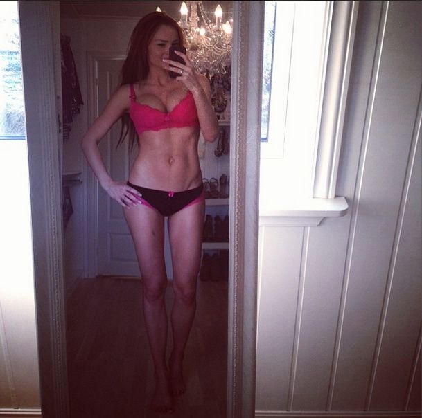 Οργή προκάλεσε φωτογραφία συζύγου ποδοσφαιριστή που γέννησε πρόσφατα