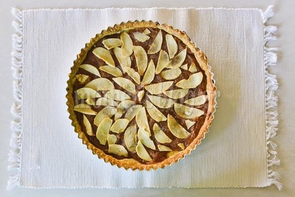 Συνταγή από τον Γιώργο Γεράδρο για μοναδική τάρτα μήλο με μέλι και κανέλα!