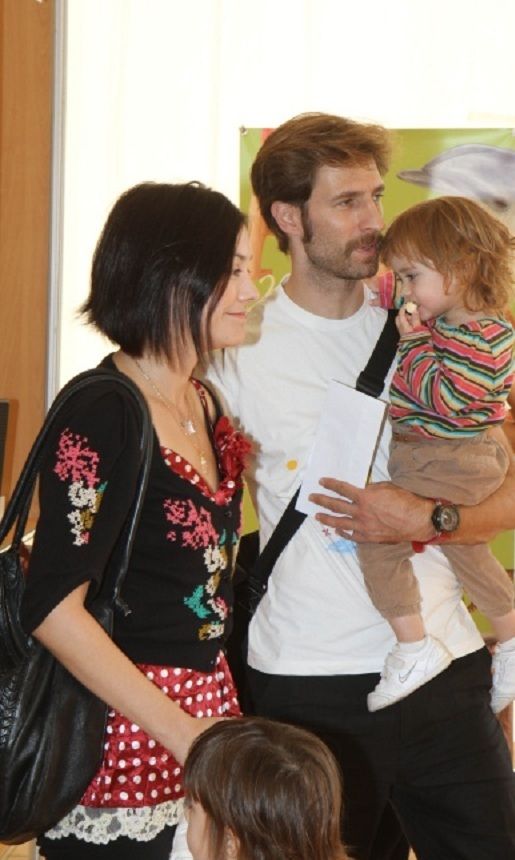 Για τρίτη φορά θα γίνει μπαμπάς ο Μάξιμος Μουμούρης! (φωτογραφίες)