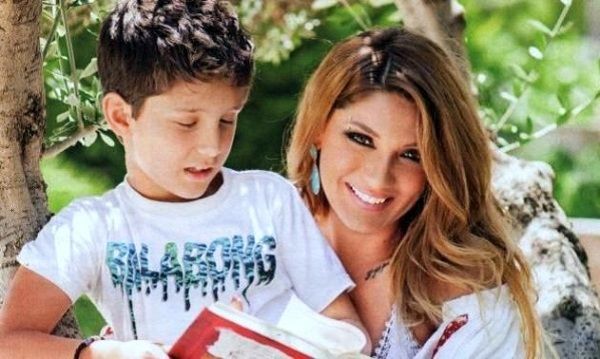 Ποια διάσημη Ελληνίδα τραγουδίστρια θέλει να κάνει δεύτερο μωράκι και ανέβασε αυτήν την φωτογραφία;