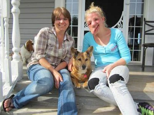 Καινούρια ζωή για την έφηβη που είχε όγκο στο μισό πρόσωπό της (φωτογραφίες+βίντεο)