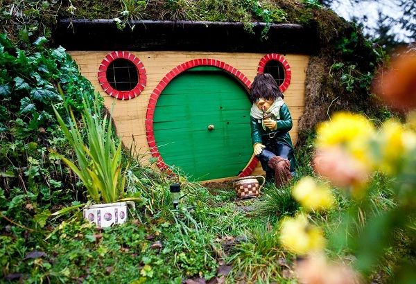 Κατασκεύασε το σπίτι των Χόμπιτ εμπνευσμένος από τον «Αρχοντα των Δαχτυλιδιών»! (εικόνες)