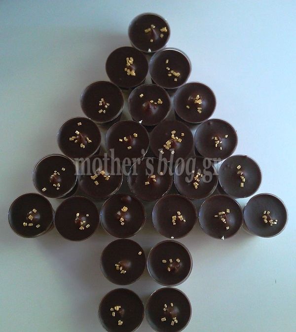 My cakes - My hobby! Φτιάχνουμε εύκολο σοκολατένιο γλυκάκι - στόλισμα για το τραπέζι μας!