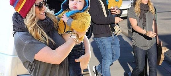 Ο απρόσμενος χωρισμός της Χίλαρι Νταφ και η βόλτα με τον γιο της την επόμενη ημέρα! (εικόνες)