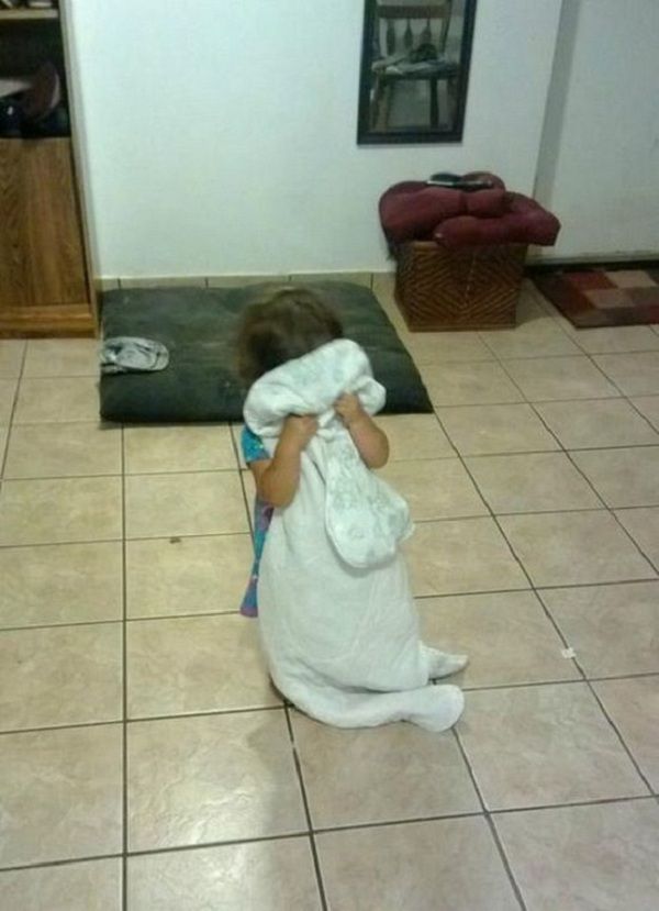 «Ψάξε, ψάξε δεν θα με βρεις»! Δεν φαντάζεστε πού κρύβονται τα μικρά παιδιά! (εικόνες)