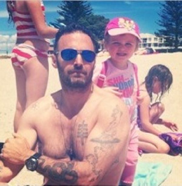 Ποιος είναι ο μπαμπάς αυτών των πανέμορφων παιδιών; Aραγε του μοιάζουν; (εικόνες)