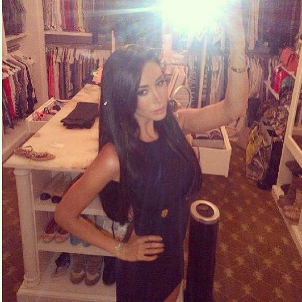 Η ευτυχισμένη μαμά με τα χιλιάδες παπούτσια και το δώρο έκπληξη του άντρα της! (εικόνες)