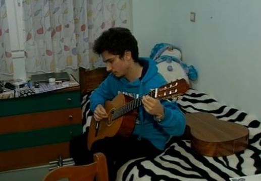 Δικαιώση για τον τυφλό μαθητή που τον απέρριψε ΑΠΘ - Αλλάζουν τα κριτήρια εισαγωγής για ΑμΕΑ (εικόνες+βίντεο)