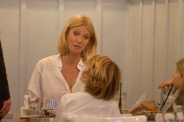 Δείτε την Γκουίνεθ Πάλτροου να κάνει γκριμάτσες στα παιδιά της χωρίς μακιγιάζ! (εικόνες)