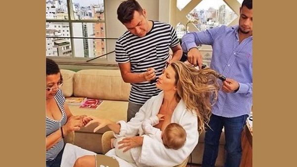 Πάνω στη μηχανή, κάνοντας γιόγκα ή ράφτινγκ! Φωτογραφίες θηλασμού σε... περίεργες στιγμές