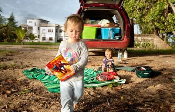Ονειρο! Η οικογένεια που γυρίζει τον κόσμο και βραβεύτηκε γι' αυτό! (εικόνες)