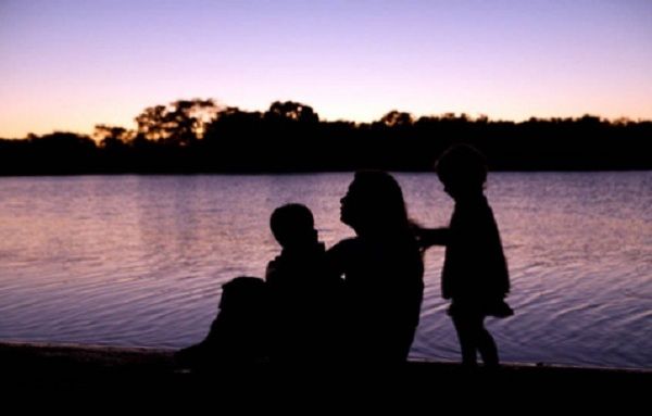 Ονειρο! Η οικογένεια που γυρίζει τον κόσμο και βραβεύτηκε γι' αυτό! (εικόνες)