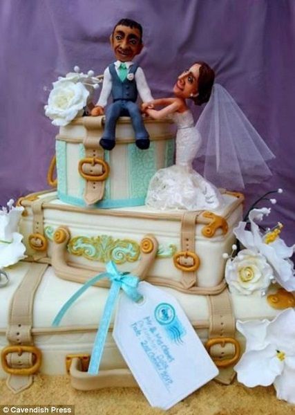 Να λυπάσαι να τις φας! Η 26χρονη που ανήγαγε τη δημιουργία τούρτας σε τέχνη! (εικόνες)