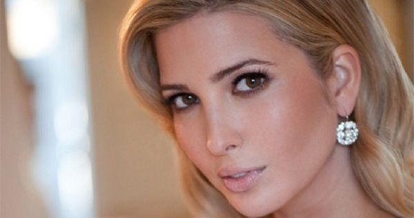 Ποια είναι η πασίγνωστη μαμά που γυμνάζεται με την κόρη της; (εικόνες)