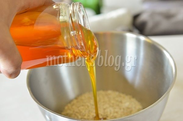 Φανταστικές μπάρες δημητριακών με μέλι, καρύδια και ξερά σύκα από τον Γιώργο Γεράρδο