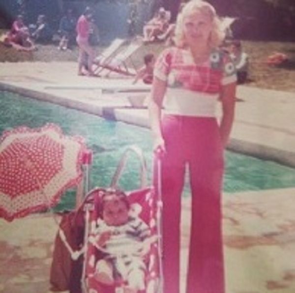 «Χρόνια Πολλά μανούλα»! Πώς γιόρτασαν οι διάσημοι τη Γιορτή της Μητέρας (εικόνες)