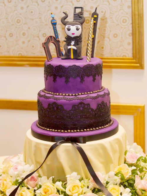 Δείτε την απίθανη τούρτα που έσβησε για τα γενέθλιά της η Αντζελίνα Τζολί! (φωτογραφίες)