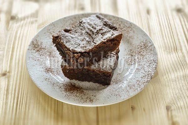 Aυτό είναι γλυκό! Σοκολατένια brownies με ελαιόλαδο από τον Γιώργο Γεράρδο