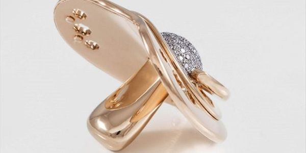 Απίστευτο! Δείτε την πιπίλα που στοιχίζει 100.000 ευρώ! (εικόνες, βίντεο)