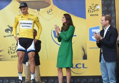 Το πριγκιπικό μωρό ετοιμάζεται να υποδεχθεί το αδερφάκι του! Εγκυος η Κέιτ Μίντλετον (εικόνες)