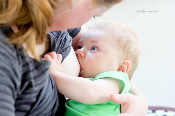 Μοναδικές στιγμές: Όταν οι μητέρες θηλάζουν τα μωρά τους (εικόνες)