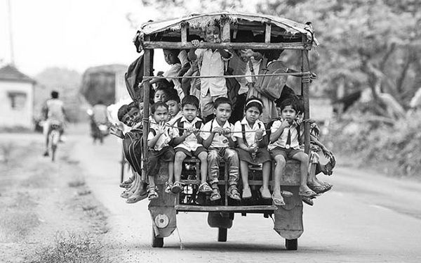 Συγκλονιστικό: Όταν η δίψα για μάθηση είναι μεγάλη δεν υπάρχουν εμπόδια (εικόνες)