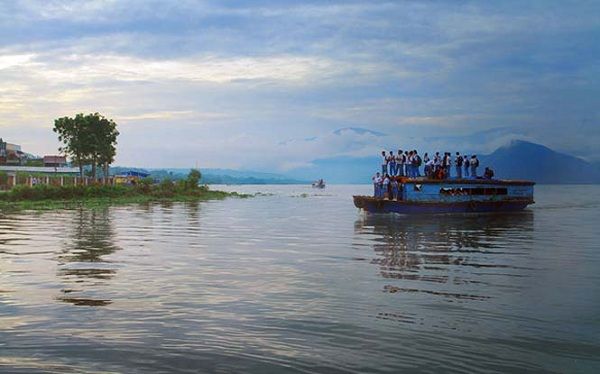 Συγκλονιστικό: Όταν η δίψα για μάθηση είναι μεγάλη δεν υπάρχουν εμπόδια (εικόνες)