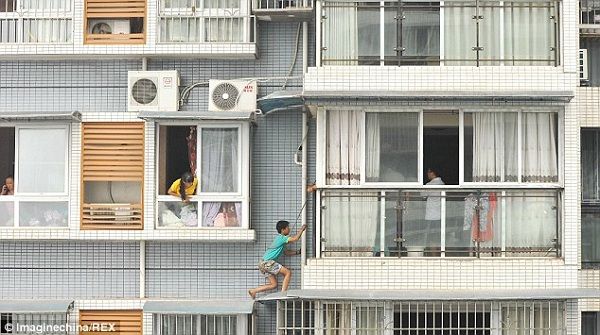 Δείτε τι έκανε αυτός ο 12χρονος  μαθητής για να μη διαβάσει! (εικόνες,βίντεο)