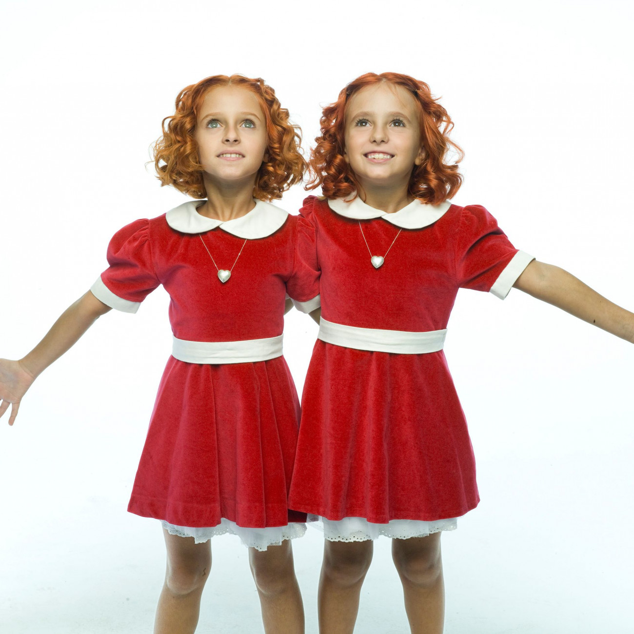 Οι μικρές πρωταγωνίστριες του θεατρικού έργου «Annie», αποκλειστικά στο Mothersblog!