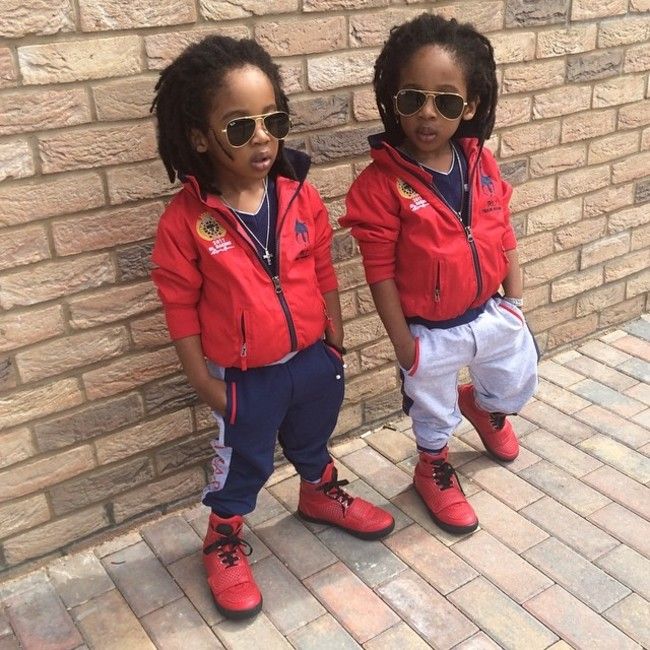 Αυτά τα γλυκά αγόρια είναι τα πιο μοντέρνα δίδυμα στο Instagram!