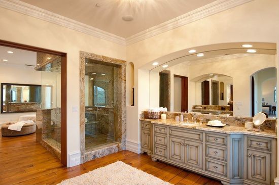 Δείτε το σπίτι της Κίμ Καρντάσιαν και του Κάνιε Γούεστ που κόστισε εκατομμύρια και δεν έμειναν ποτέ!