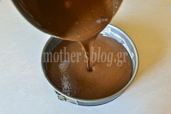 Φθινοπωρινό κέικ σοκολάτας με κάστανο  χωρίς γλουτένη! Από την Κατερίνα Γεράρδου και τον μπαμπά της