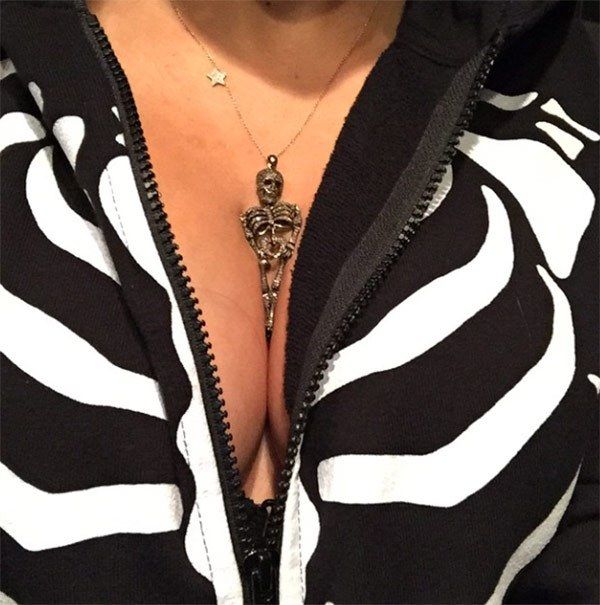 Δείτε πώς γιόρτασαν το Halloween οι διάσημοι!