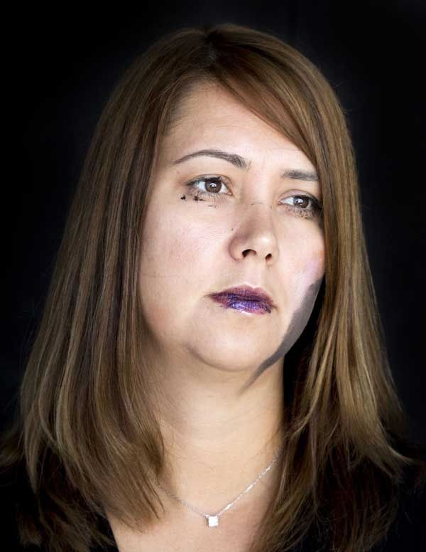 Τι συμβαίνει όταν οι κόρες παίρνουν τα πινέλα και τις σκιές από τις μαμάδες τους; (εικόνες)