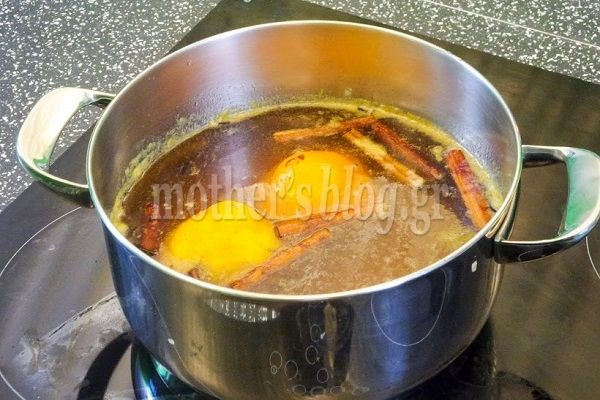 Λαχταριστά και μελωμένα αλλά τραγανά μελομακάρονα, από τον Γιώργο Γεράρδο!