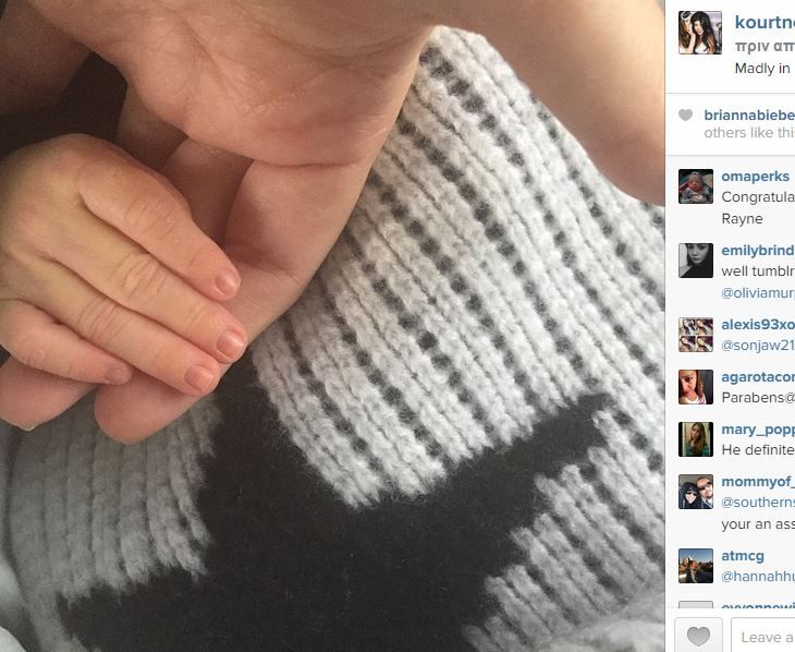 Η πρώτη εμφάνιση της Κόρτνεϊ Καρντάσιαν μετά τη γέννηση του γιου της! (εικόνες)