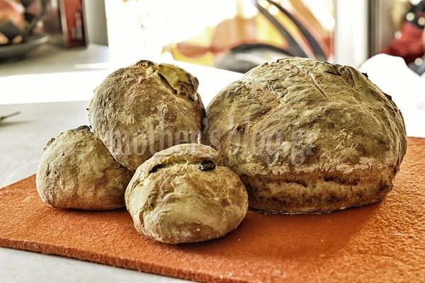 Λαχταριστό ψωμάκι με σοκολάτα και τυρί κρέμα από τον Γιώργο Γεράρδο!