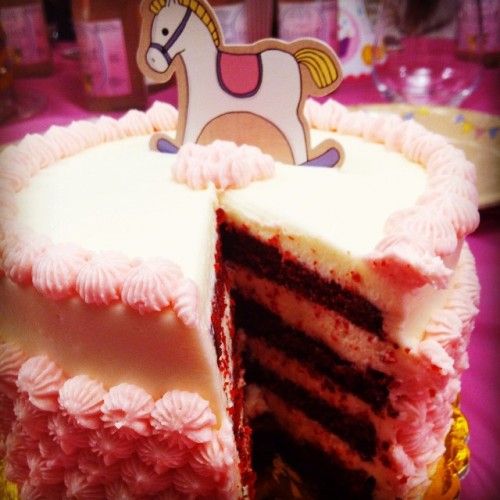 Δείτε το φωτογραφικό άλμπουμ από το baby-shower της Υβόννης Μπόσνιακ! (εικόνες)