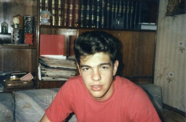 Αλέξης Τσίπρας: Σπάνιο φωτογραφικό υλικό από τη παιδική-εφηβική του ηλικία!