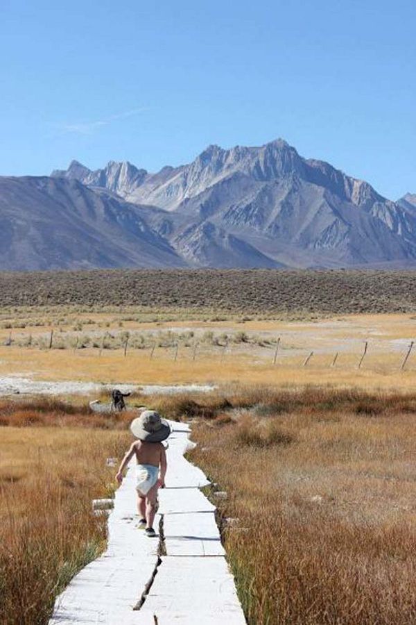 Τα ταξίδια ενός 2χρονου που από νεογέννητο έκανε το γύρο του κόσμου! (εικόνες)