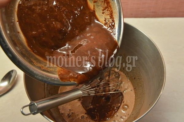Brownie με σοκολάτα και τυρί κρέμα από το Γιώργο Γεράρδο!