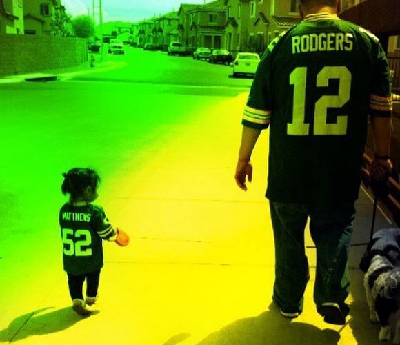 Είκοσι εικόνες που αποδεικνύουν ότι και οι μπαμπάδες τα καταφέρνουν εξίσου καλά με τα παιδιά τους!