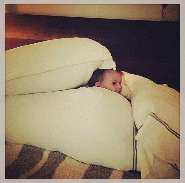 Χίλαρι Νταφ: Δείτε πού κρύφτηκε ο γιος της για να μην τον βρει! (εικόνα)