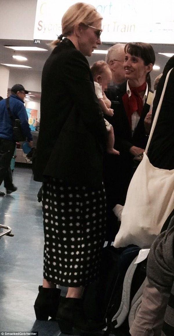 Κέιτ Μπλάνσετ: Δείτε για πρώτη φορά το μωρό που υιοθέτησε! (εικόνα)