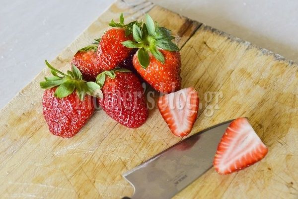 Γρανίτα φράουλα με βανίλια και φρουκτόζη, από το Γιώργο Γεράρδο