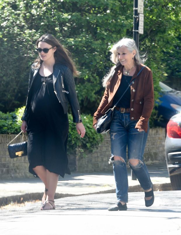 Διάσημη ηθοποιός σε προχωρημένη εγκυμοσύνη και πολλά κιλά! (εικόνες)