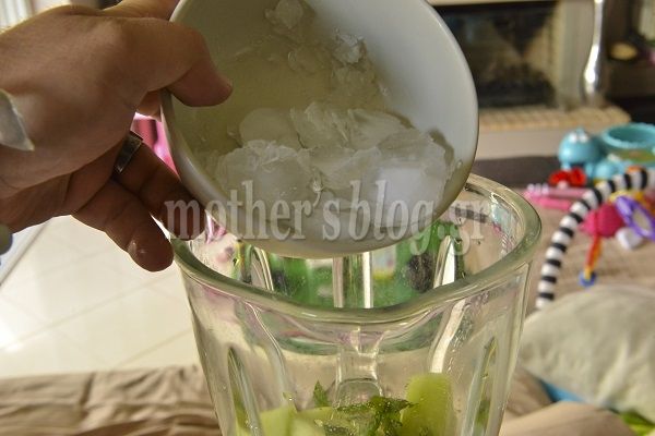 Υπέροχα, δροσιστικά και διαφορετικά smoothies από τον Γιώργο Γεράρδο!