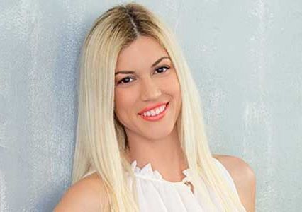 «Κάνουμε τα πρώτα μας μπουσουλήματα!» σχολίασε ανεβάζοντας αυτή τη φωτογραφία η ... (εικόνα)