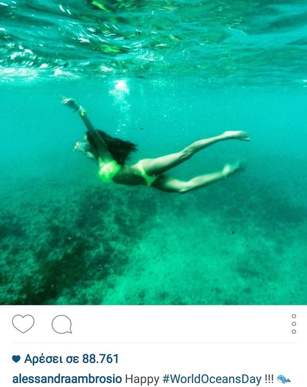 Απίστευτο: Αυτό που κάνει η Αλεσάντρα Αμπρόσιο εσείς θα το τολμούσατε; (εικόνα)